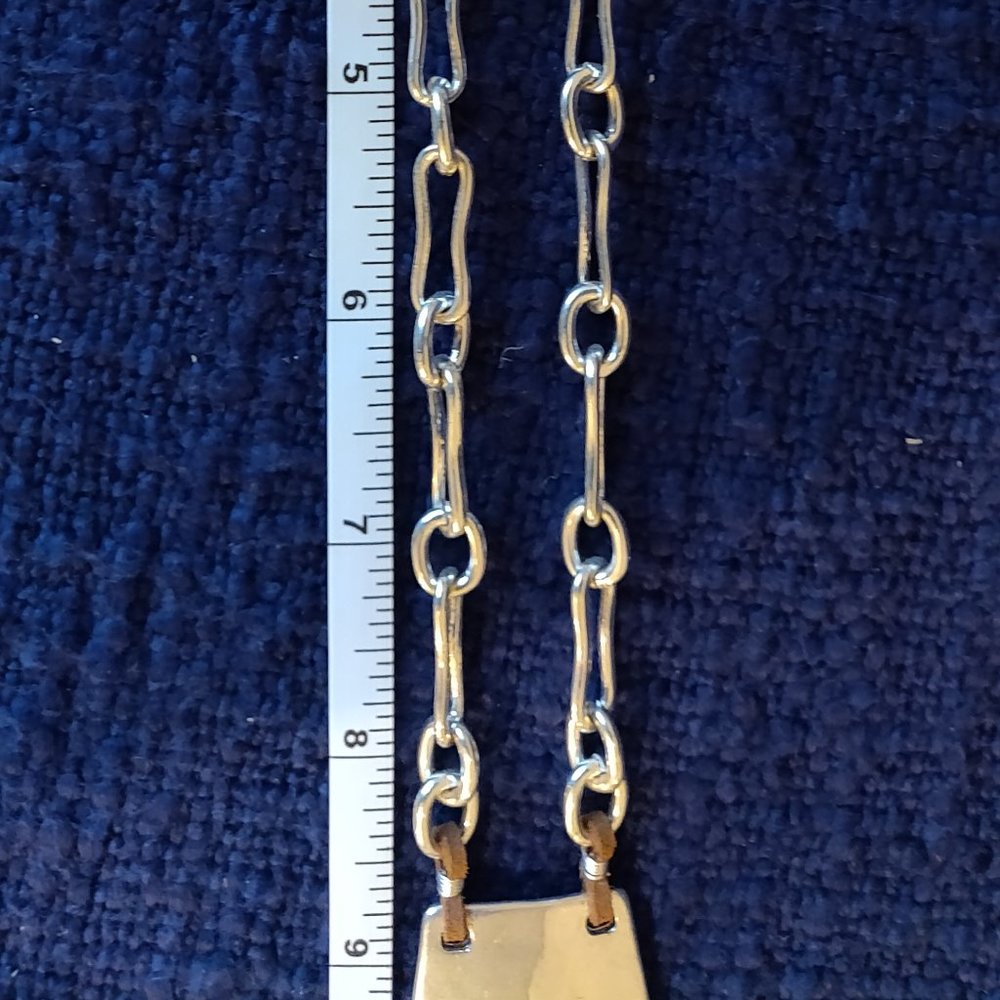 Metal Necklate - Picture 2 of 3